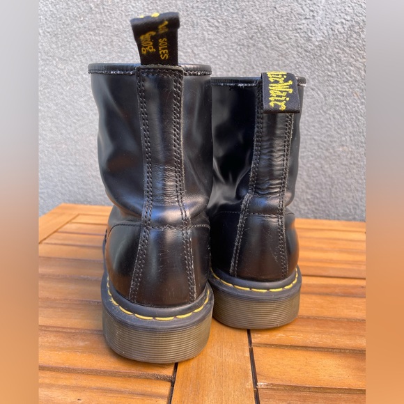 Dr. Martens 1460 Originals Eight-Eye Lace-Up Boot - Picture 4 of 5